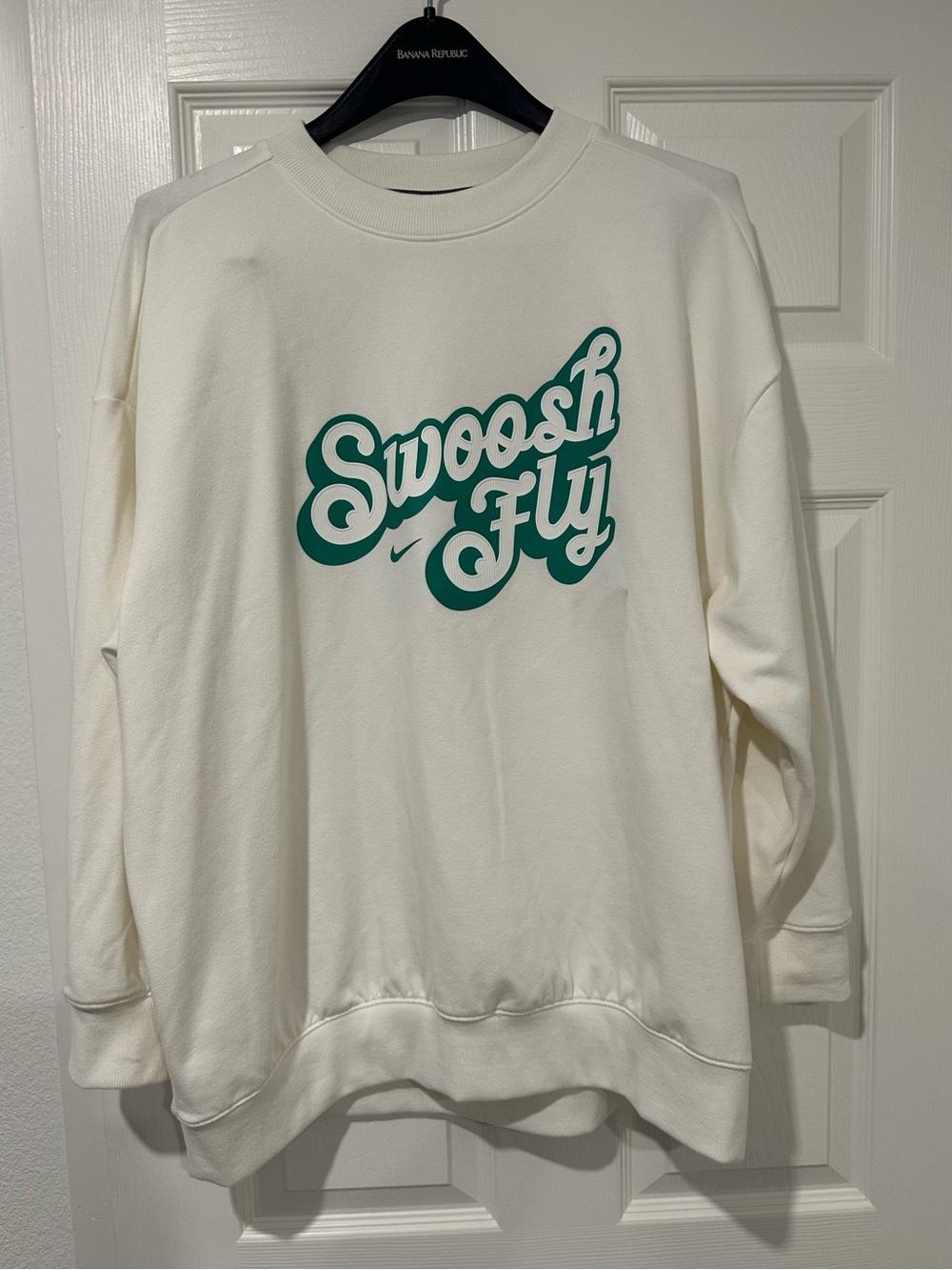 Nike Cream Crewneck Oversized Sweatshirt with Green "Swoosh Fly" Graphic size L.